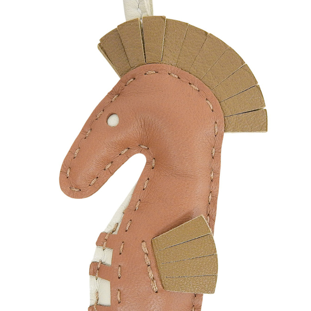 HERMES Ipo Seahorse Agneau Milo Gold Craie Craft Bag Charm, B Stamp, with Box... - Picture 4 of 8